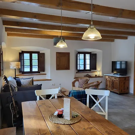 Escape To House Tatil Evi