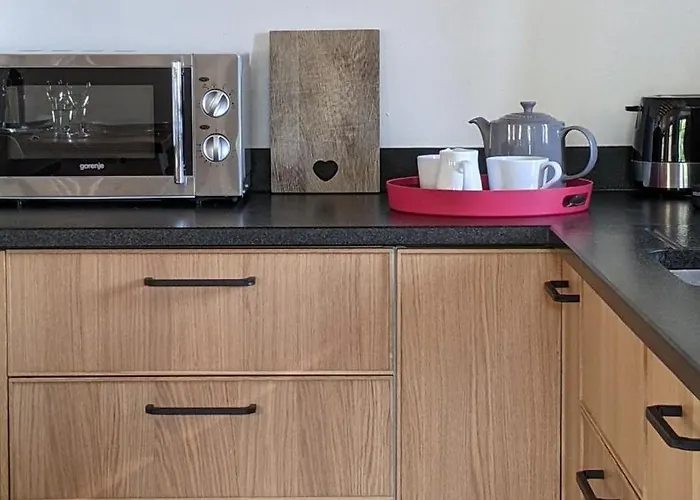 別荘 Escape To House *