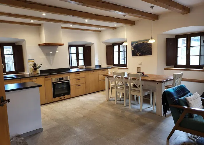 別荘 Escape To House