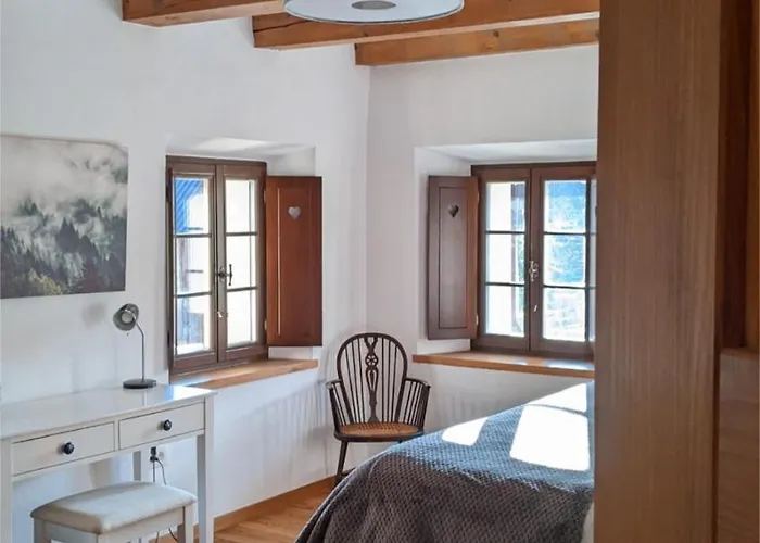 Escape To House ボーヒニ